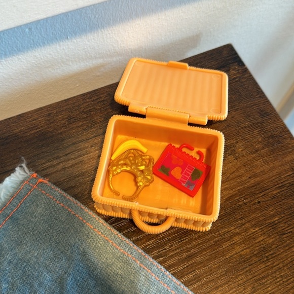 Barbie Accessories Lot Miscellaneous - Picture 5 of 6